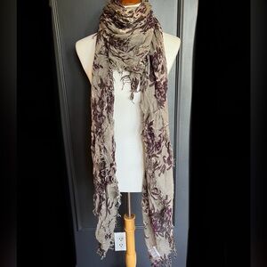 New Auth Chan Luu Floral Print Cashmere Silk Scarf Color: Violet Combo